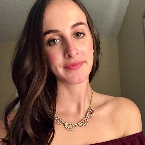 Meet your Posher, Paige - Picture 4 of 6